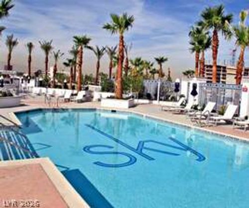 2607-2700 Las Vegas Blvd, Las Vegas, NV, 89109-1166 | Card Image