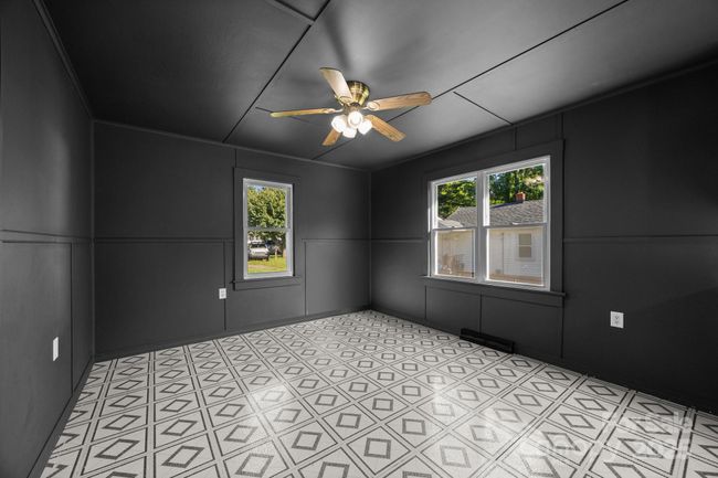 109 Short St, Home with 3 bedrooms, 2 bathrooms and null parking in Waynesville NC | Image 6