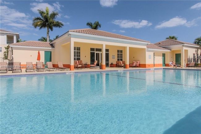 611 - 611 Sw 1 St Ter, Townhouse with 3 bedrooms, 4 bathrooms and null parking in Pompano Beach FL | Image 21