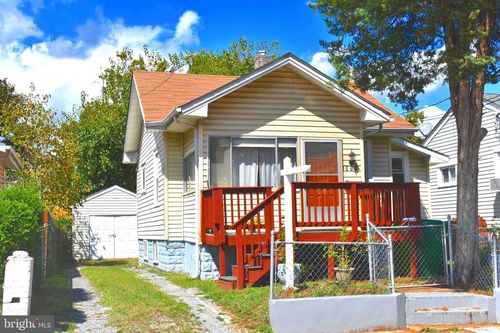 4318 Newton St, BRENTWOOD, MD, 20722-1953 | Card Image