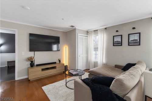 4518 Piedmont Ct, Morristown, NJ, 07960-6569 | Card Image