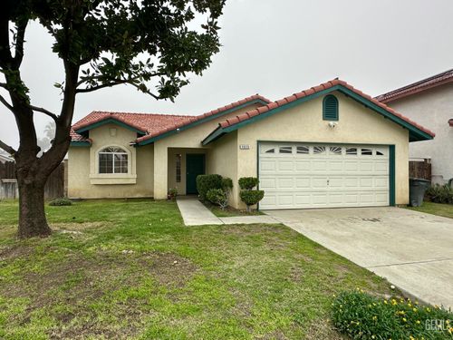 1925 Heather Way, Delano, CA, 93215 | Card Image