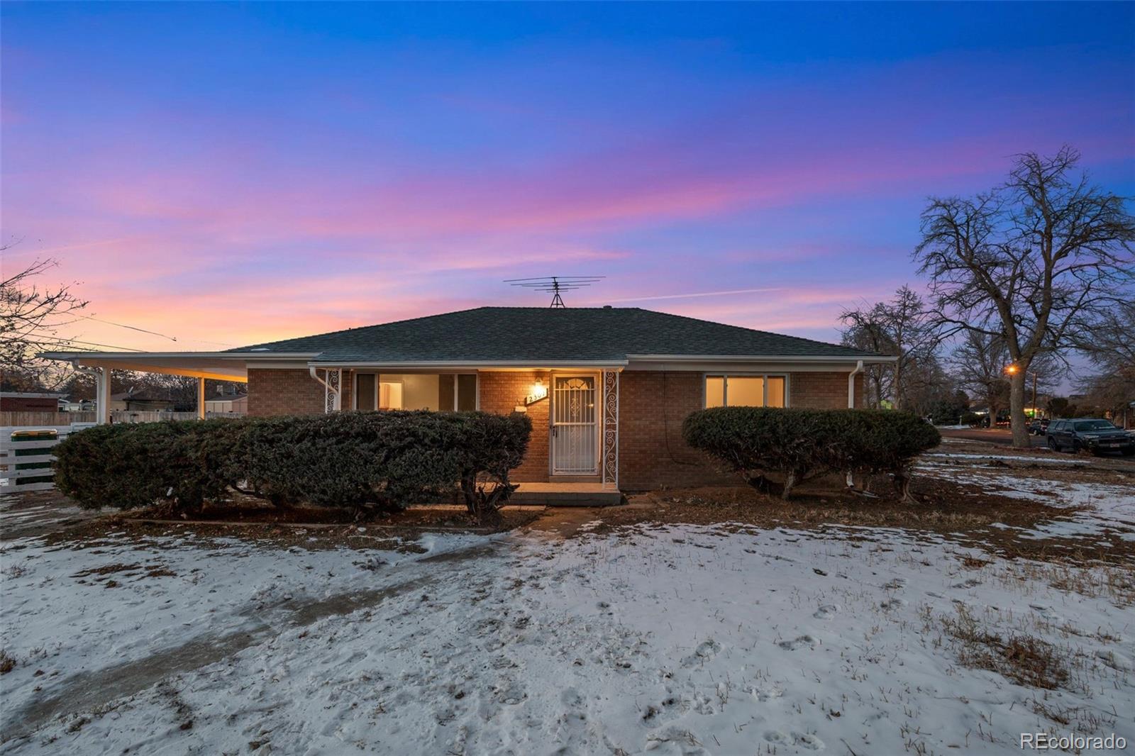 2301 Kingston Street, Sold in Aurora Zoocasa