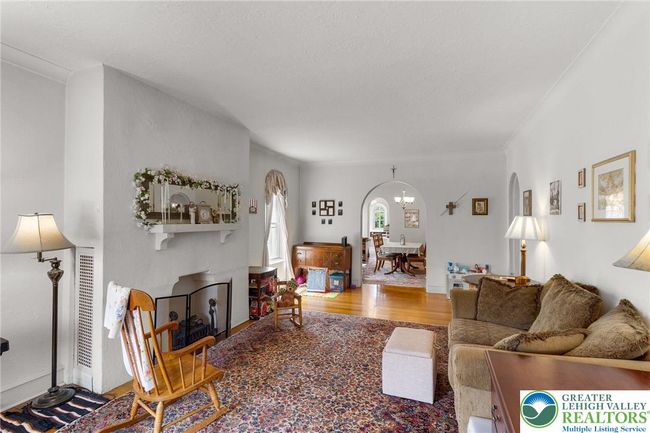 923 N Webster Ave, Home with 9 bedrooms, 5 bathrooms and 3 parking in Scranton PA | Image 17