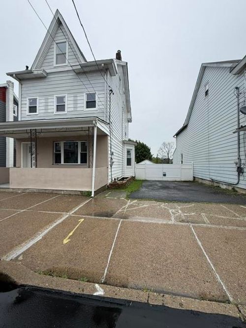 1067 Wilkes Barre Street, EASTON, PA, 18042 | Card Image