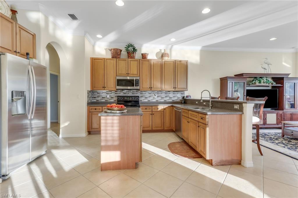 Residential in NORTH FORT MYERS 5