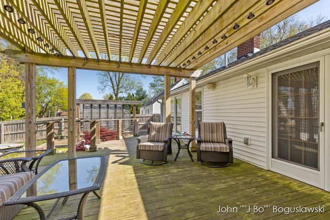 1017 Pearl St, House other with 2 bedrooms, 2 bathrooms and null parking in Belding MI | Image 18