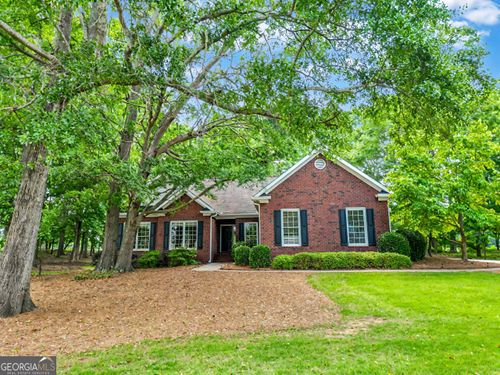 1090 Lane Creek Cir, Bishop, GA, 30621-1184 | Card Image