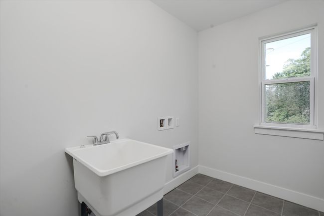 667 Allegheny Dr, House other with 4 bedrooms, 3 bathrooms and null parking in South Lyon MI | Image 30