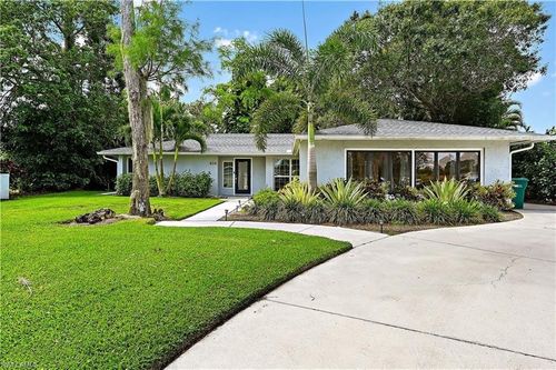404 Marathon Ct, NAPLES, FL, 34112-6125 | Card Image