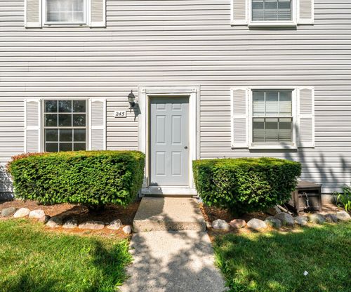 245 Lake Village Dr, Walled Lake, MI, 48390-3638 | Card Image