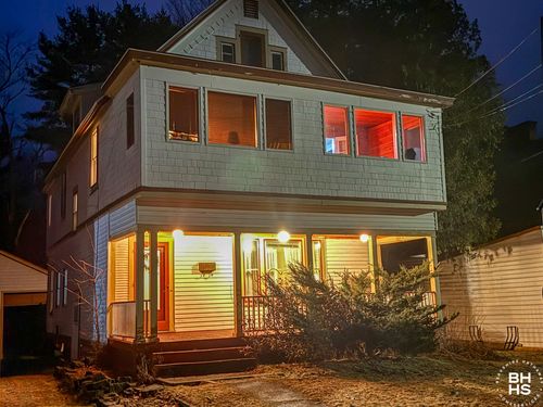 517 Forest Hill Ave, Saranac Lake, NY, 12983-1996 | Card Image