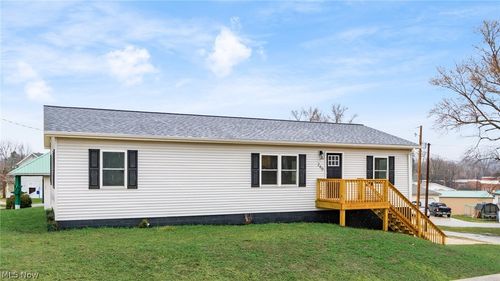 260 Zanesville Rd, Roseville, OH, 43777-1136 | Card Image