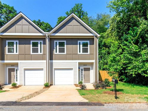 2521 Elon St, Charlotte, NC, 28208-4030 | Card Image