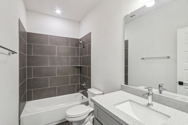 UNIT-1104 - 2600 Gattis School Rd, Condo with 3 bedrooms, 3 bathrooms and 2 parking in Round Rock TX | Image 22