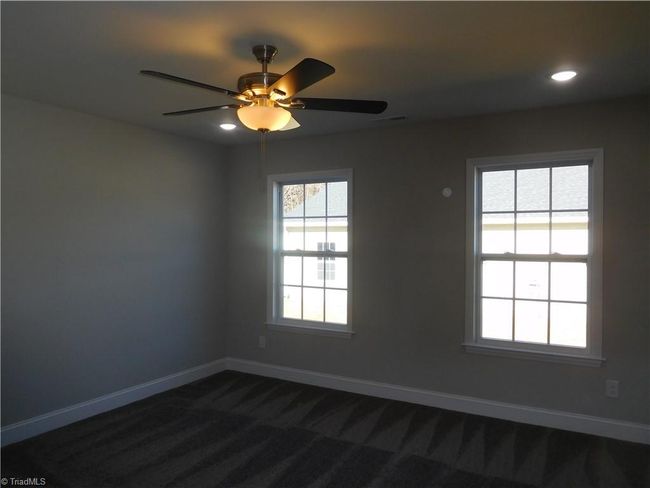Primary Suite. All BRs have carpet. | Image 14