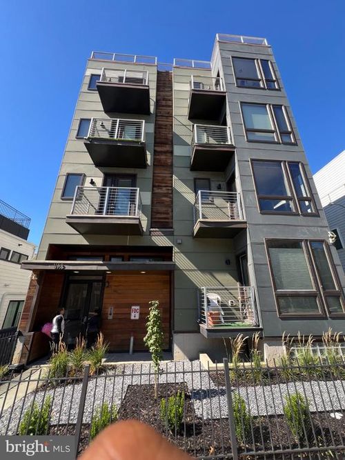 cs-a-1112 Montello Ave Ne, WASHINGTON, DC, 20002-3883 | Card Image
