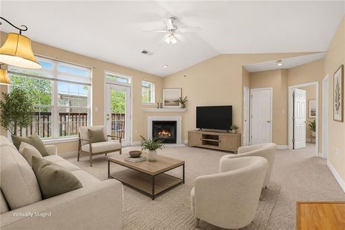 11-17201 E 32nd St S, Independence, MO, 64055-2956 | Card Image