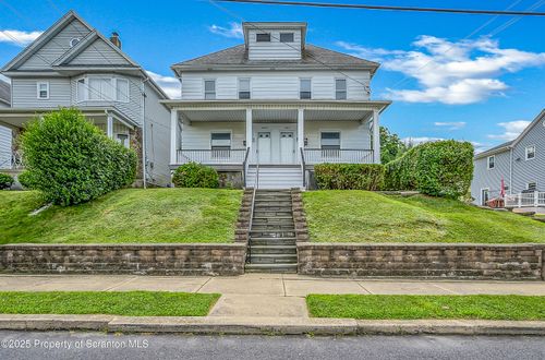 1807 Farr St, Scranton, PA, 18504-1131 | Card Image