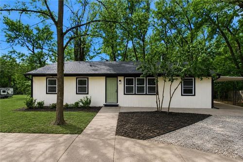1724 S Trail Ridge Dr, Independence, MO, 64050-4873 | Card Image