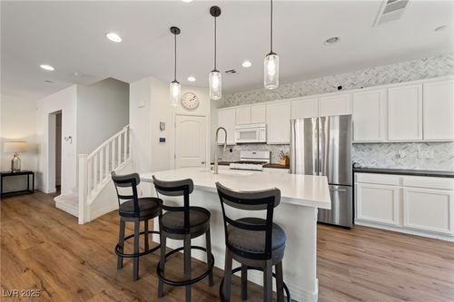 2606 Marvel Astoria St, Henderson, NV, 89044-1622 | Card Image