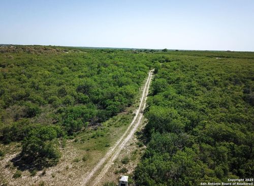 8439 Fm 673, Beeville, TX, 78102 | Card Image