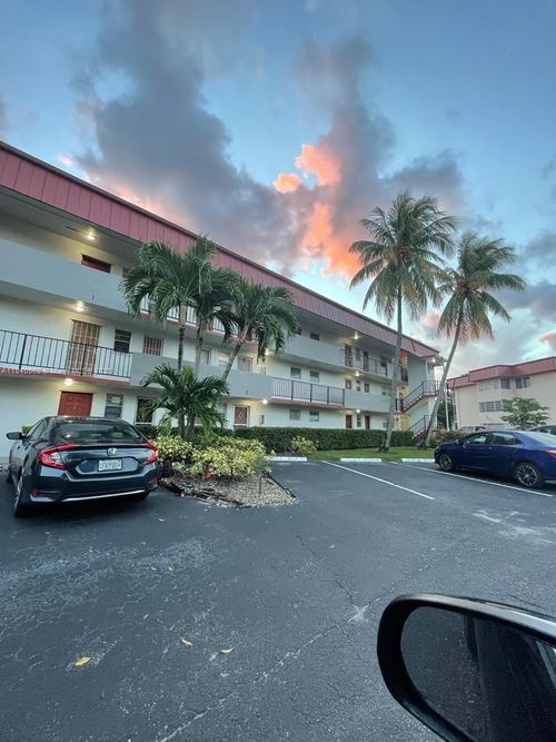 apt-324-1400 Ne 191st St, Miami, FL, 33179-4293 | Card Image