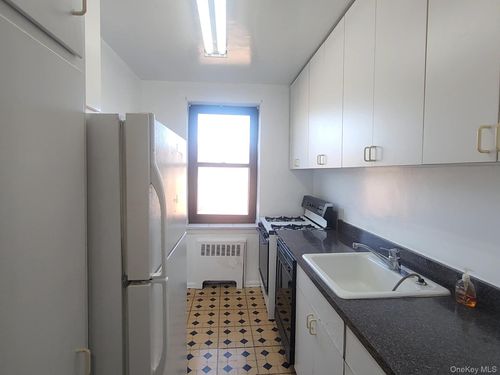 apt-605-90-09 Northern Blvd, Jackson Heights, NY, 11372-1655 | Card Image