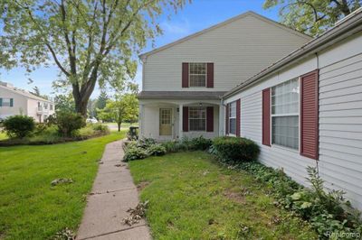 3233 Northfield, Condo with 2 bedrooms, 1 bathrooms and null parking in Orion Twp MI | Image 1