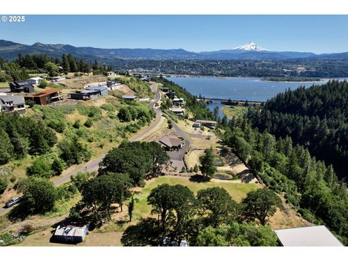 1170 Sw Thornton Dr, White Salmon, WA, 98672-8648 | Card Image