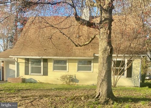101 Somerset Dr, Willingboro, NJ, 08046-1415 | Card Image