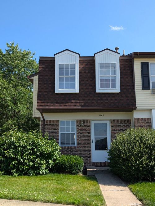 1166 Pomona Dr, Champaign, IL, 61822-1857 | Card Image