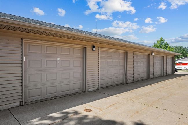 UNIT-11 - 620 Colton Cir Ne, Condo with 2 bedrooms, 1 bathrooms and null parking in Cedar Rapids IA | Image 18