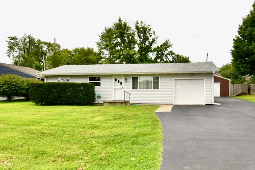 3813 W Smith Valley Rd, Greenwood, IN, 46142-8473 | Card Image