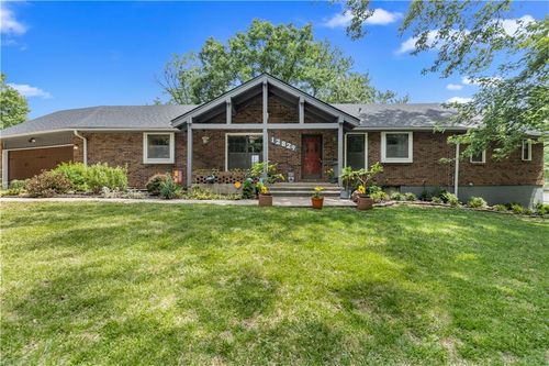 12829 Mcgee St, Kansas City, MO, 64145-1321 | Card Image