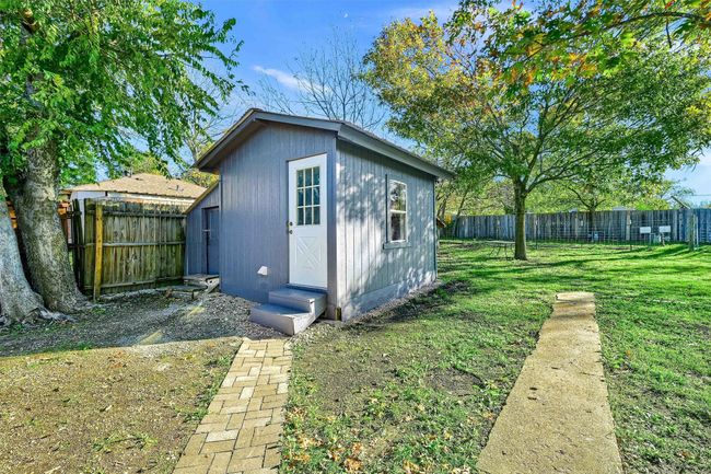 205 N Bean St, House other with 4 bedrooms, 1 bathrooms and null parking in Howe TX | Image 31