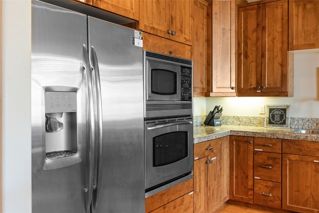 GE appliances in Kitchen | Image 11