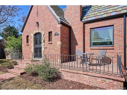 1585 Krameria St, Denver, CO, 80220-1550 | Card Image