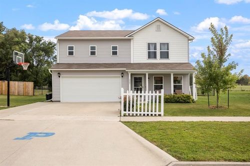 2207 Sunflower St, Perry, IA, 50220-2513 | Card Image