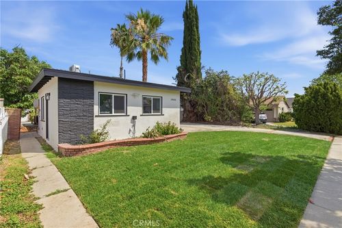 19651 Friar, Tarzana, CA, 91335 | Card Image