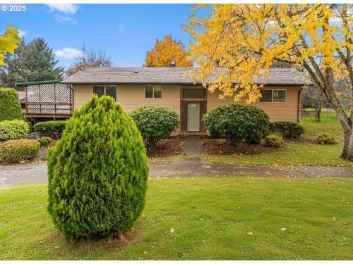 15690 S Carus Rd, Oregon City, OR, 97045-9535 | Card Image