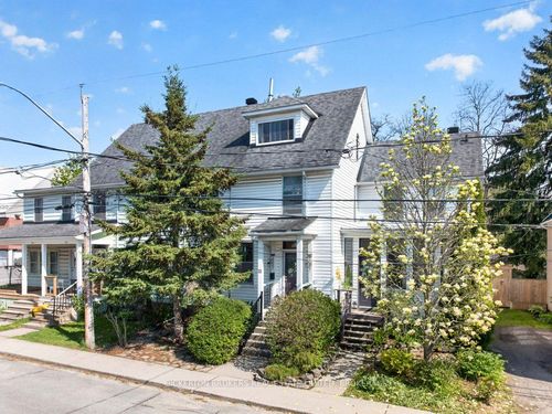 11 Emma St, Brockville, ON, K6V1S6 | Card Image