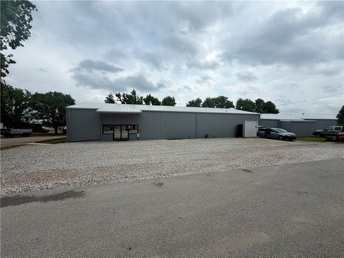 2081 Dime Dr, Springdale, AR, 72764-7190 | Card Image