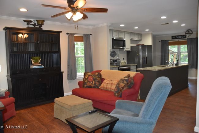 living glen artney 6 | Image 10