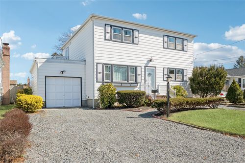 310 S 16th St, Lindenhurst, NY, 11757-4454 | Card Image