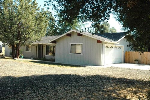 45089 Nip View Circle, Ahwahnee, CA, 93601 | Card Image