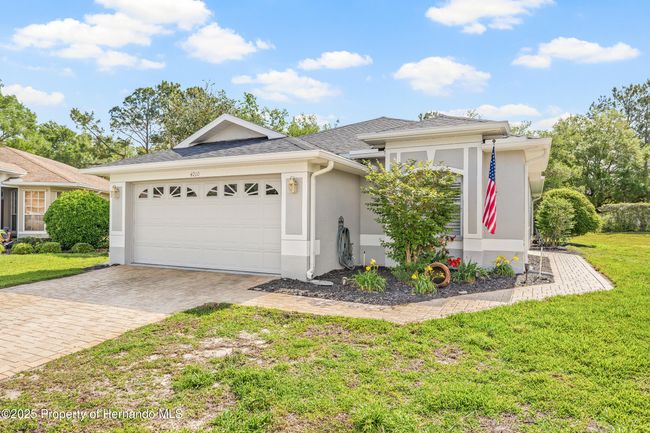 4210 Silver Berry Ct, House other with 3 bedrooms, 2 bathrooms and null parking in SPRING HILL FL | Image 4