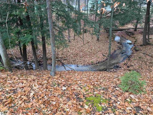 9544 W 34 Road, Harrietta, MI, 49638 | Card Image