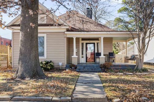 61 S Cox St, Memphis, TN, 38104-4345 | Card Image