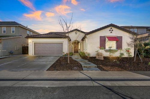 4281 Hydra Cir, Roseville, CA, 95747-8694 | Card Image